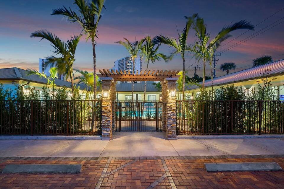 וסט פאלם ביץ' Bermuda Bungalows מראה חיצוני תמונה